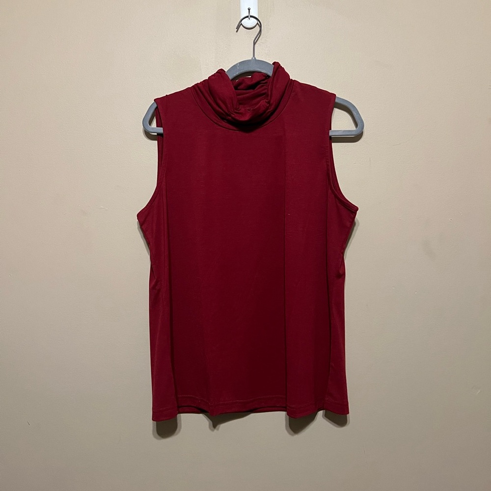 Salon Studio Mockneck Top